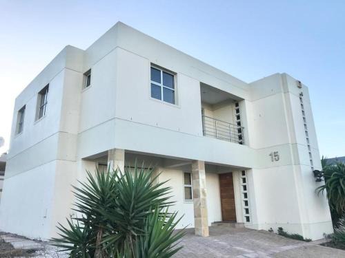 Calypso Beach Holiday House