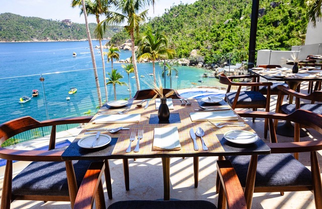 Camino Real Acapulco Diamante