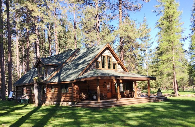 Camp Sherman log house on private 32 acre creekside estate