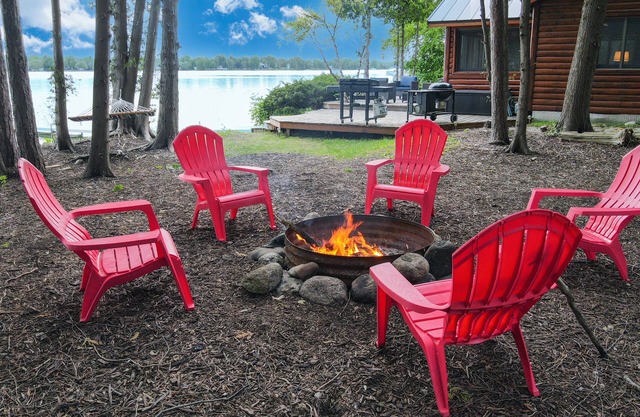 Camp Windy Dock: Log Cabin Charm meets Fall Colors!