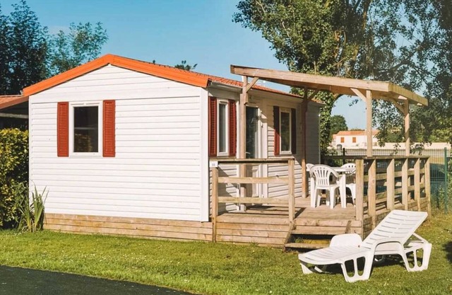 Camping 3 étoiles - Parc aquatique - ccbbbdi