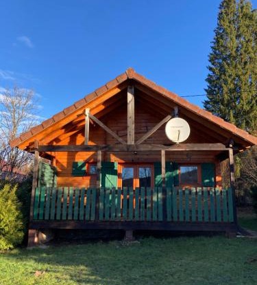 Camping-Chalets La Favière