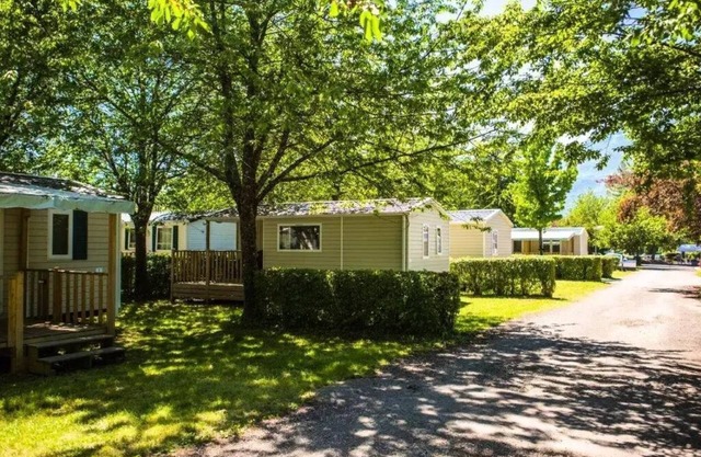 Camping du Lac de Carouge * - Mobile home 2 bedrooms + Terrace 6 people