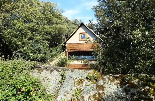 Camping Flower Le Martinet Rouge * - Bivouac Tent Large 3 rooms 2/4 people Without toilet blocks