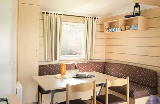 Camping de la Colline * - 3 bedroom mobile home COMFORT 6 people