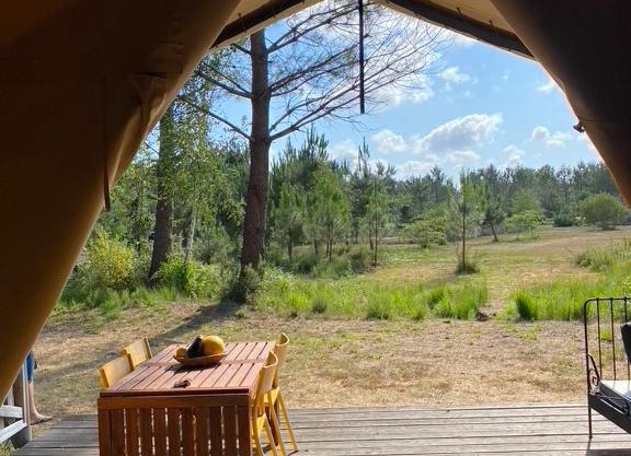 Camping la Kahute - Tente lodge au coeur de la forêt