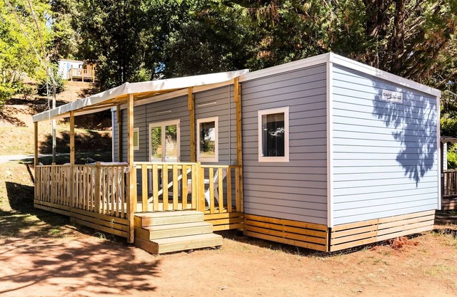 Campsite Le Val d'Ussel * - Mobile home Comfort XL 4 rooms 6 people air-conditioned