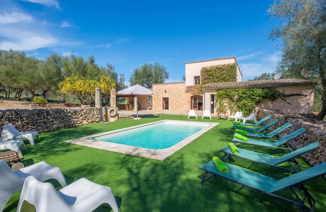 CAN PERE RAPINYA - Authentic Majorcan villa with private pool, located amidst nature and g