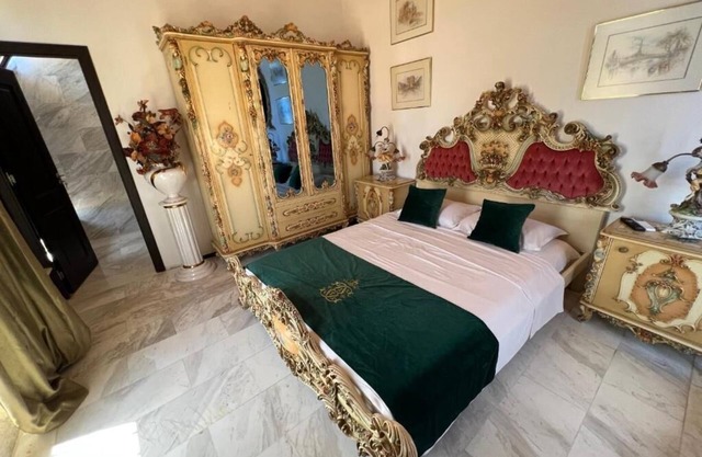 Canada Castle -Luxury Vila & Apartment with Sea View