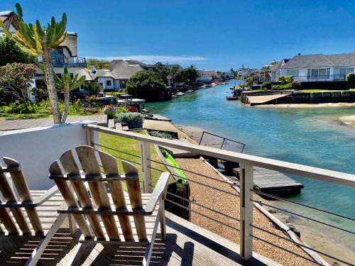 Canal Guest House - Boutique B&B on the Water - Solar Power
