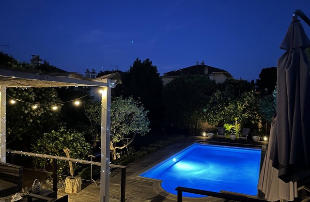 Cannes charming villa swimming pool garden 1,7 kms from sea and beaches Croisett