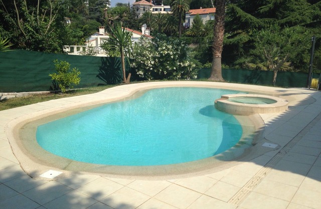 Cannes Villa center pool spa classified