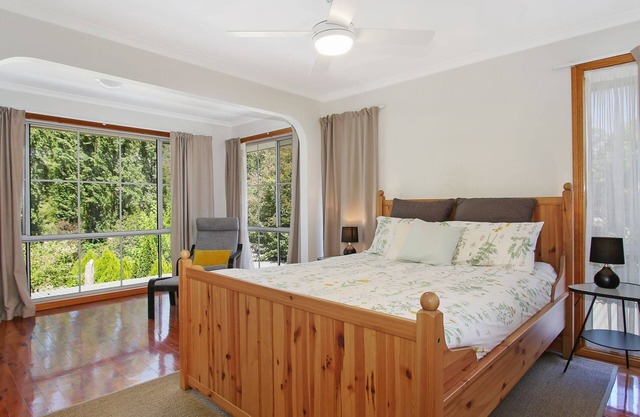 Canyon Walk House and Unit - Located in the heart of Bright