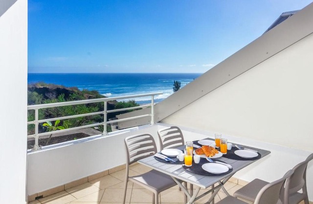 Cap Homard - spacieux apt - magnifique vue mer -proche plage