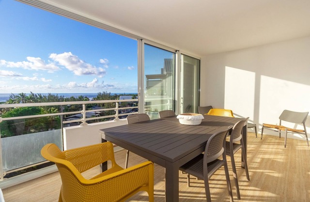 Cap Noir - apt with magnificent sea view - Downtown Saint-Gilles-Les-Bains