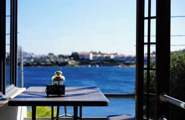 Cap Sounion Seafront Apartment - Cosy suite with a view of the Aegean Sea!