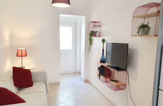 Caparica Beach Apartment 2 by HOST-POINT