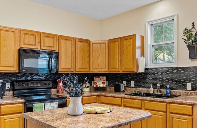 Cape Fear Cottage - Downtown - New Listing!*