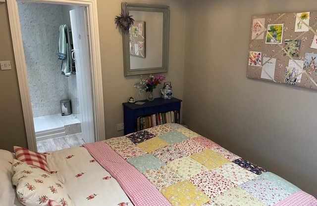 Captivating 1-Bed Cottage in Ross-on-Wye