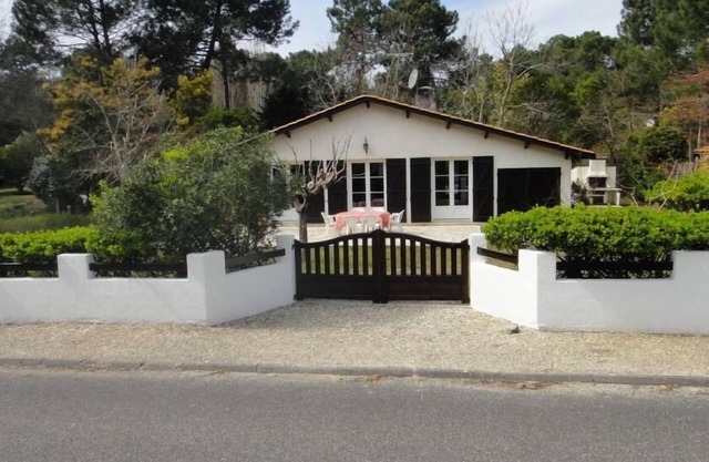 Carcans Maubuisson: Pleasant house with garden near the lake