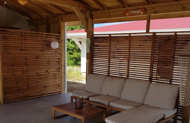 Caribbean Cocktail, Furnished Tourist Residence: BUNGALOW CANOT