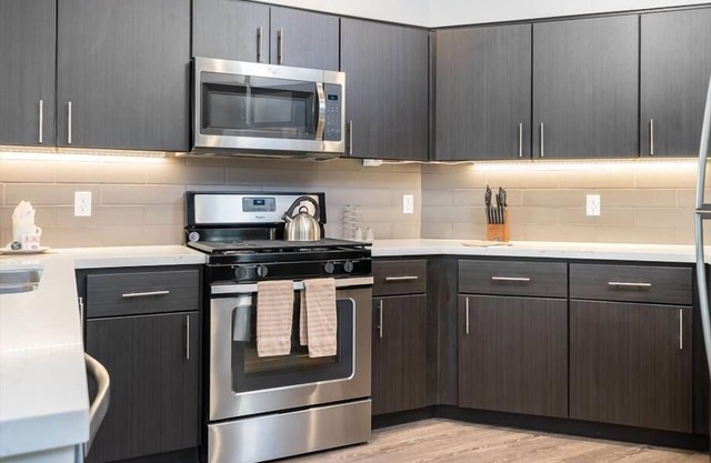 Carmel Valley 1BR| Gym & Pilate Studio | CA