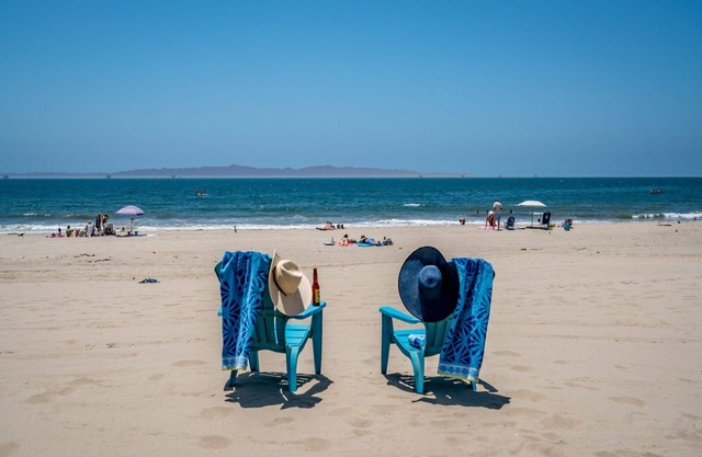 Carpinteria Dreamin' - Beachfront Condominium on Carpinteria Beach
