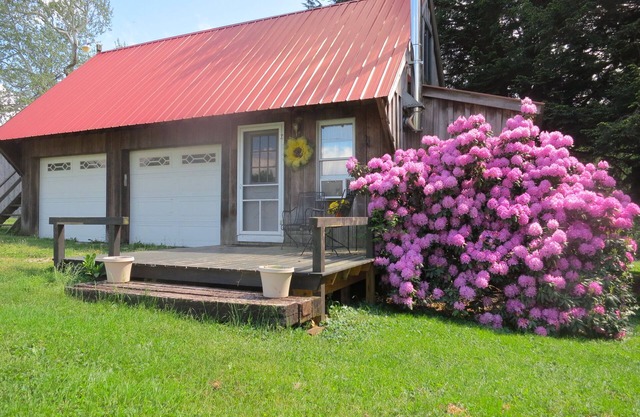 Carriage House, at Nine Pines Farm - Hot Tub & Walking Trails