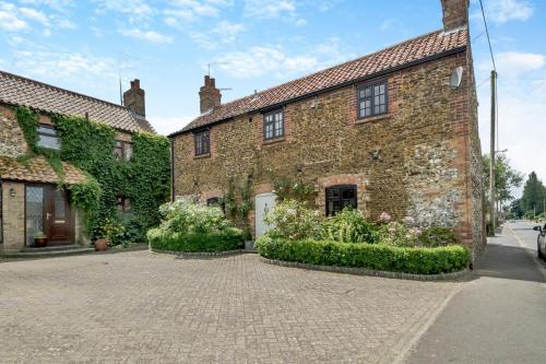 Carrstone Cottage