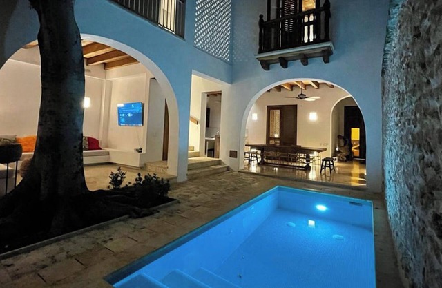 Cartagena, Old City. Magic Loft. Plaza Santo Domingo
