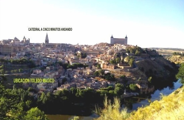 Casa Amadeus in Toledo Magico for 4-6 people with garage.