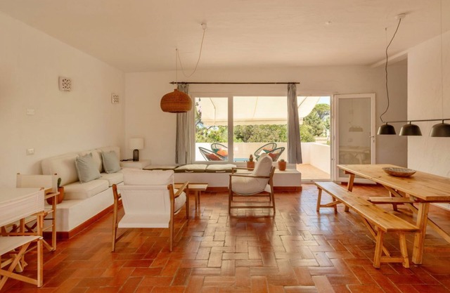 CASA BIANCA - Charm and relaxation between Villasimius and Notteri