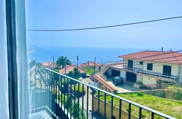 Casa da Yeni, Vila de dois quartos