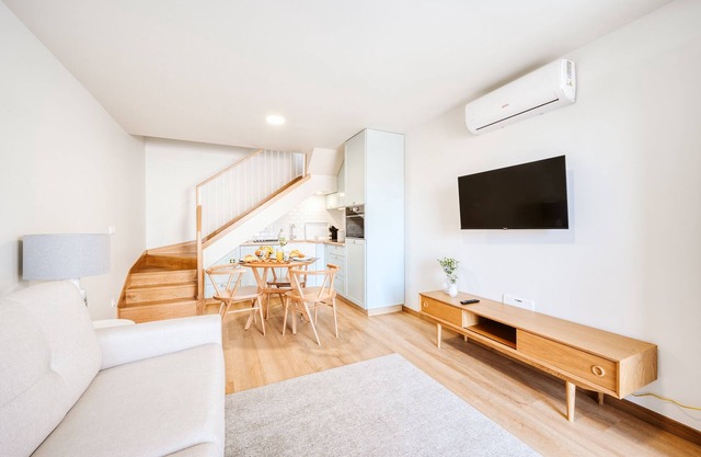 Casa das Andorinhas - 1 bedroom apartment sleeps 4