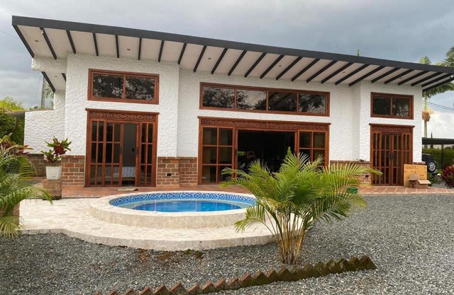 Casa de Campo Completa en Eje Cafetero