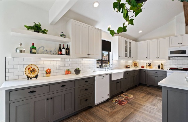 Casa De Las Tortugas-A Historic Bungalow Retreat