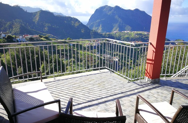 "CASA DO CABEÇO" SEA AND MOUNTAIN VIEWS