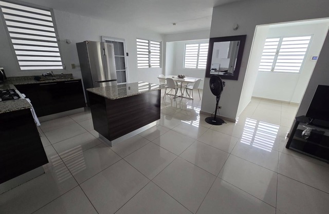 Casa Elena - Live like a Local in Bayamón