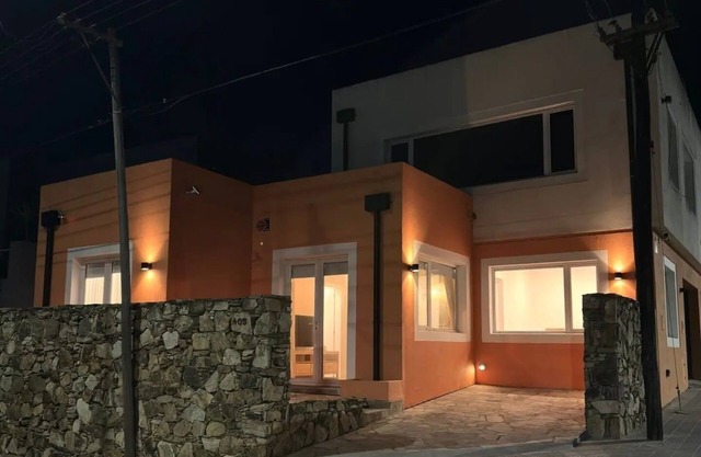 Casa en el Lago con Cochera - 3 Ambientes