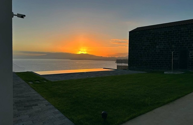 Casa Guiomar, a Tranquilidade com a Vista de uma Piscina Inspiradora