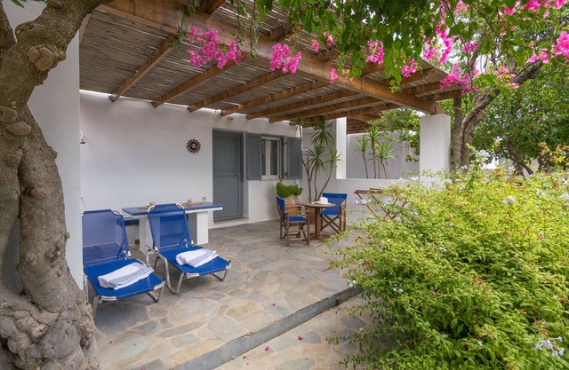 Casa Libeccio Milos in an oasis of peace a stone's throw from the beaches!