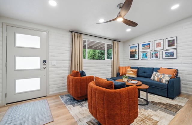 Casa Limbo: 2BD/1BA Cozy Desert Retreat, UofA Campus Farm/St. Phillip's Plaza