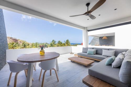 "Casa Luna" Luxury Apartment at Blue Bay Golf & Beach Resort