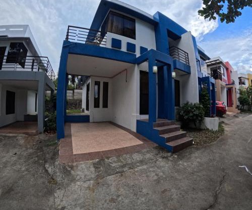 Casa Maria-River view -2 storey house