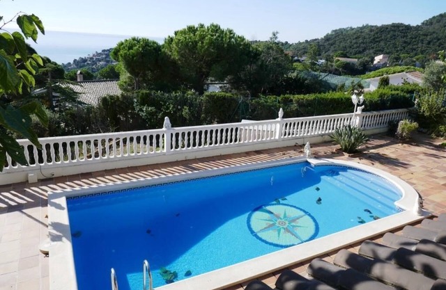 Casa Montse 2 with pool and sea view