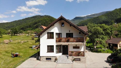 Casa Muntilor Prejba