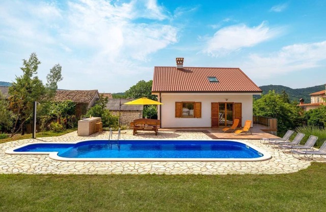 Casa Pauliana with pool and sauna, Pracana