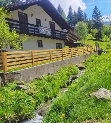 Casa Pietrosu Rodnei