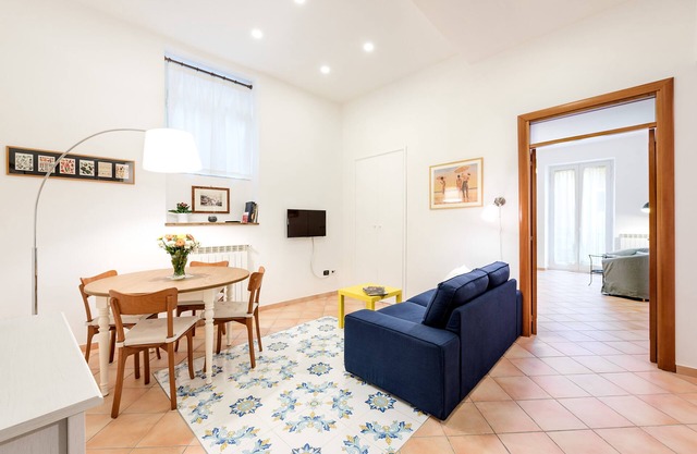 Casa Plebiscito - 2 bedroom flat in the heart of Naples