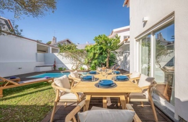 Casa Rosário : Three Bedroom Villa with Private Pool;